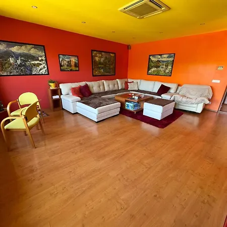 Tisina Sarajevo Willa *